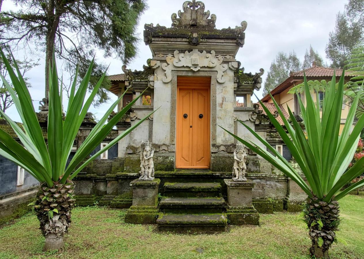 Balinese Villa In Berastagi Zewnętrze zdjęcie