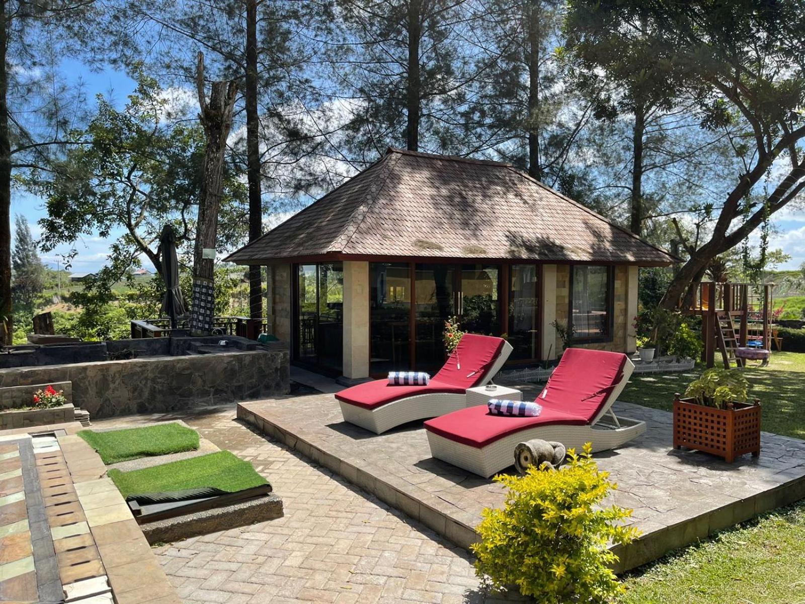 Balinese Villa In Berastagi Zewnętrze zdjęcie